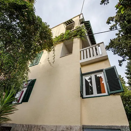 Near Sandy Firule דירה ספליט