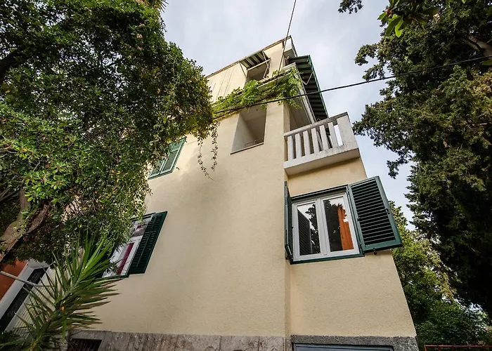 Near Sandy Firule Apartamento Split